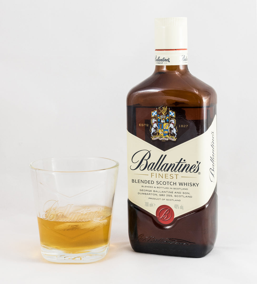 Ballantine's Finest Blended Scotch Whisky 0,7 l